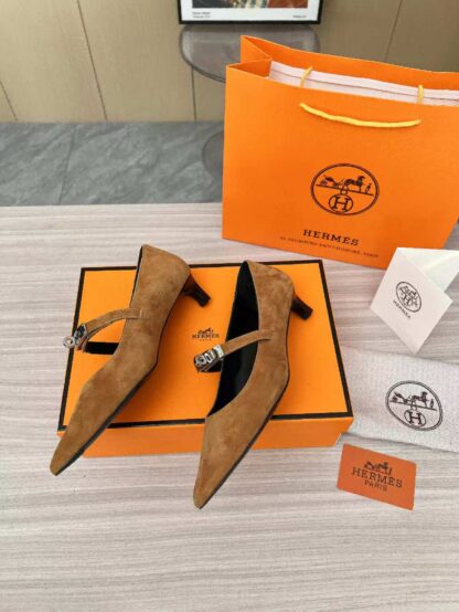 Hermès dark brown holiday must-have comfortable loafers