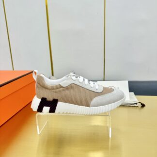 Hermès Spring and Summer Couple's Grey Apricot Colorblocking Sports Casual Shoes