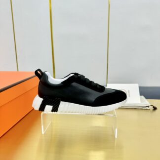 Hermès Spring and Summer Couple's Black and White Color Matching Sports Casual Shoes
