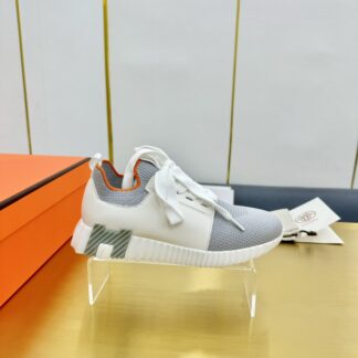 Hermes Spring and Summer Couples White and Gray Colorblock Breathable and Durable Sports Casual Shoes