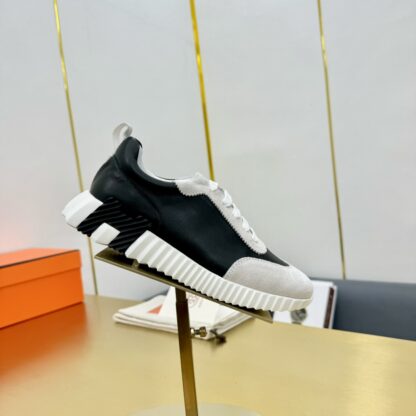 Hermes Spring and Summer Couples British Grey and Black Color Matching Sports Casual Shoes