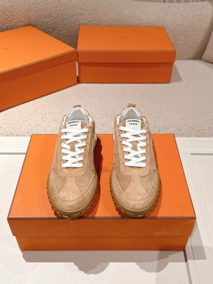 Hermès apricot brown goatskin contrasting sneakers, 2cm thick sole