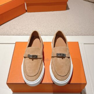 Hermès new kelly buckle thick-soled apricot loafers
