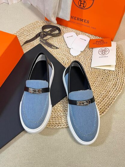 Hermes Kelly buckle blue stylish and noble casual loafers