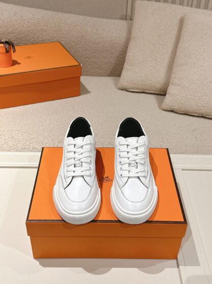 Hermes couple white and black fashion retro casual skateboard shoes