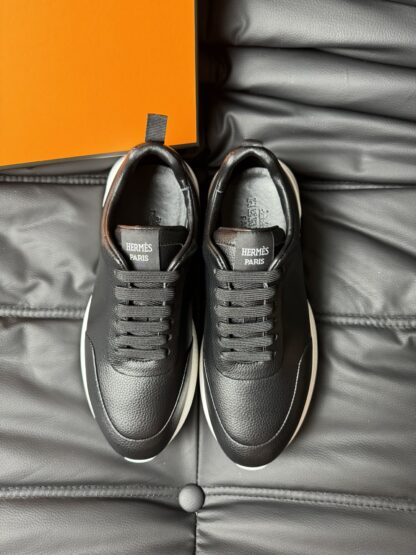 Hermès black and white high-end elegant casual shoes