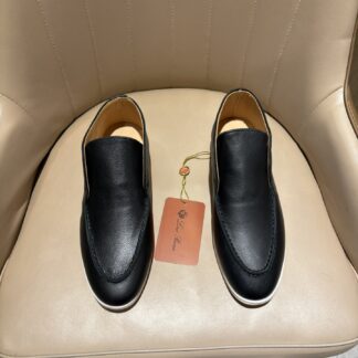 Hermès classic black high-end loafers