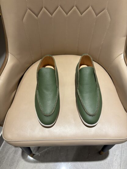 Hermès classic dark green high-end loafers