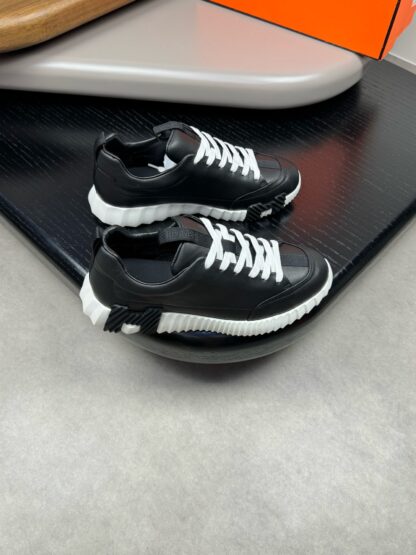 Hermès high-end black and white thick-soled casual shoes