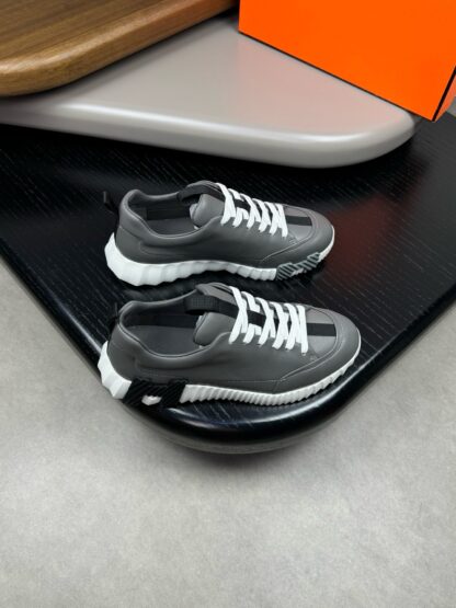 Hermes high-end noble gray and black color matching thick-soled casual shoes