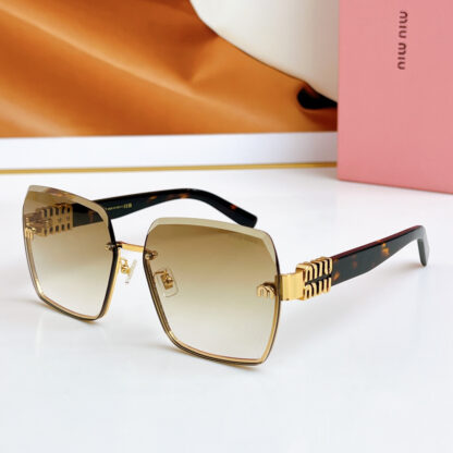 Miu Miu trendy fashion sunglasses - Image 2