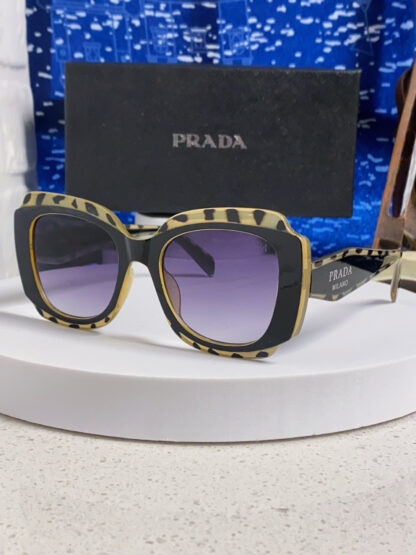 Prada fashion trend sunglasses - Image 2