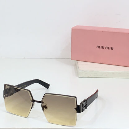 Miu Miu trendy fashion sunglasses - Image 2