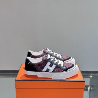 Hermes men's low-top comfortable black and red color matching casual sports shoes
