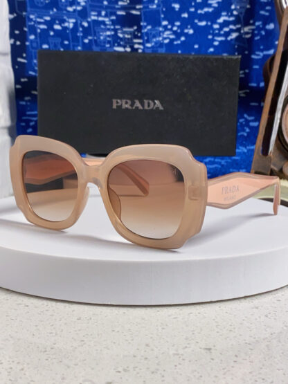 Prada fashion trend sunglasses - Image 2