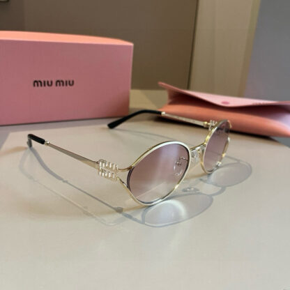 Miu Miu trendy fashion sunglasses - Image 2