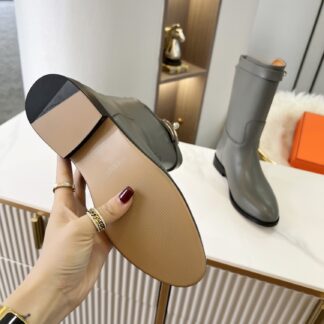 Hermes grey silver buckle classic kelly buckle fashion ankle boots