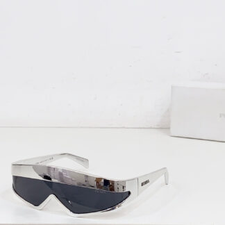 Prada fashion trend sunglasses