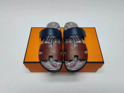 Hermès classic red and brown couple woven slippers
