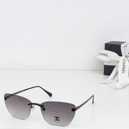 Chanel Fashion Sunglasses - Image 2