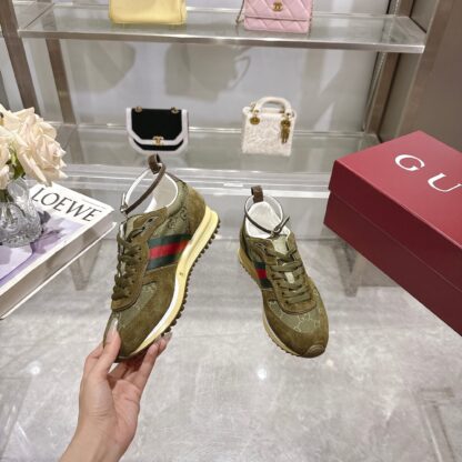 Gucci removable and adjustable ankle strap sneakers - Image 2