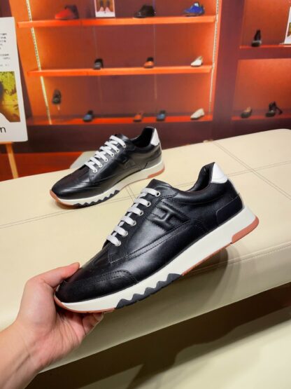 Hermès French Paris catwalk model black classic casual shoes