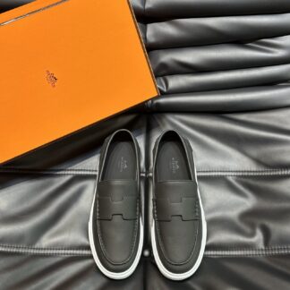 Hermès classic men's black soft and durable casual loafers