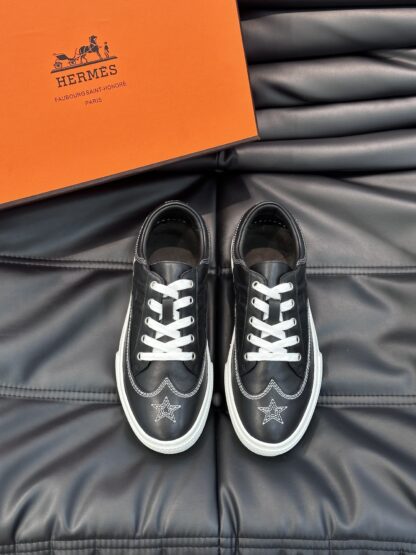 Hermes men's comfortable cowhide black and white low-top casual sneakers