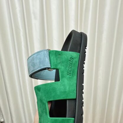 Hermès classic green and blue couple woven slippers - Image 2