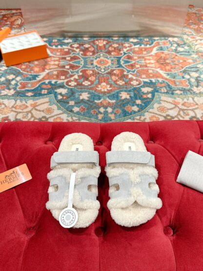 Hermès autumn and winter must-have stylish and comfortable apricot gray wool slippers