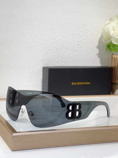 Balenciaga fashion sunglasses