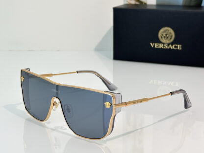 Versace fashion trend sunglasses