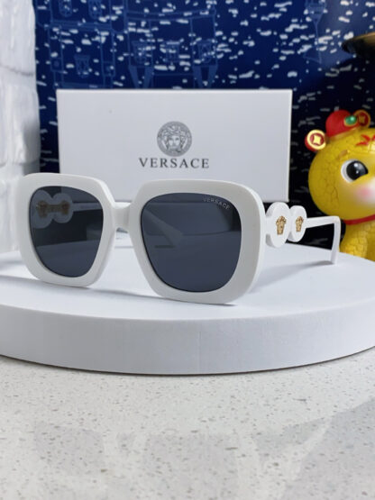 Versace fashion trend sunglasses