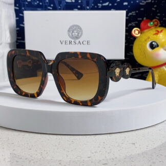 Versace fashion trend sunglasses