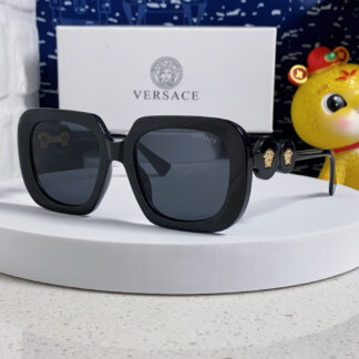 Versace fashion trend sunglasses