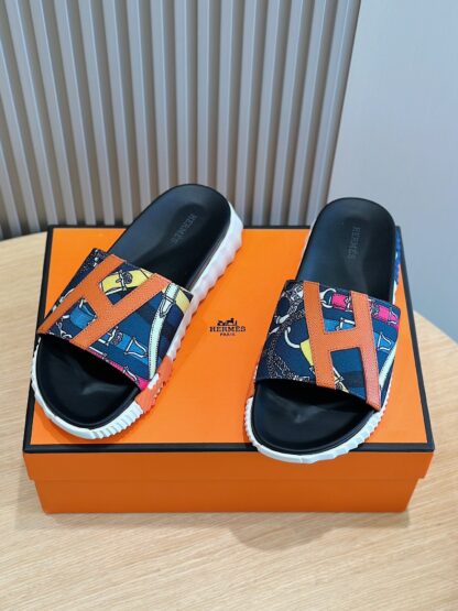 Hermès men's ultra-light and comfortable orange and blue color matching slippers