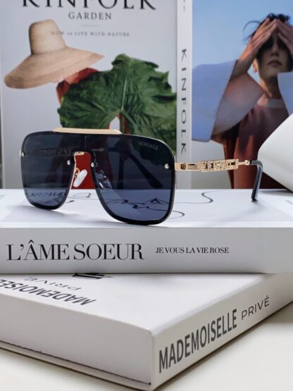 Versace fashion trend sunglasses