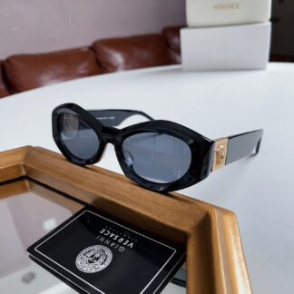 Versace fashion trend sunglasses