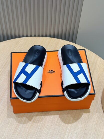 Hermès men's ultra-light and comfortable white and blue color matching slippers