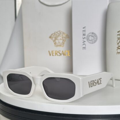 Versace fashion trend sunglasses