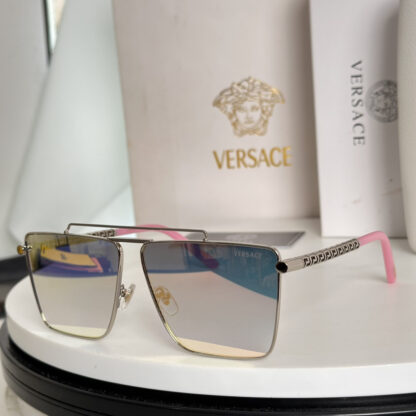 Versace fashion trend sunglasses