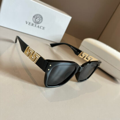 Versace fashion trend sunglasses