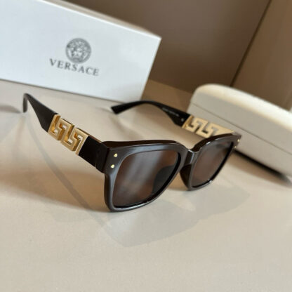 Versace fashion trend sunglasses