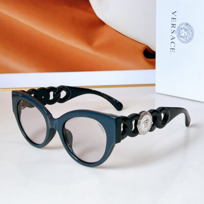 Versace fashion trend sunglasses