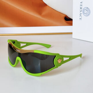 Versace fashion trend sunglasses