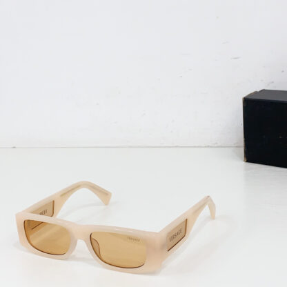 Versace fashion trend sunglasses