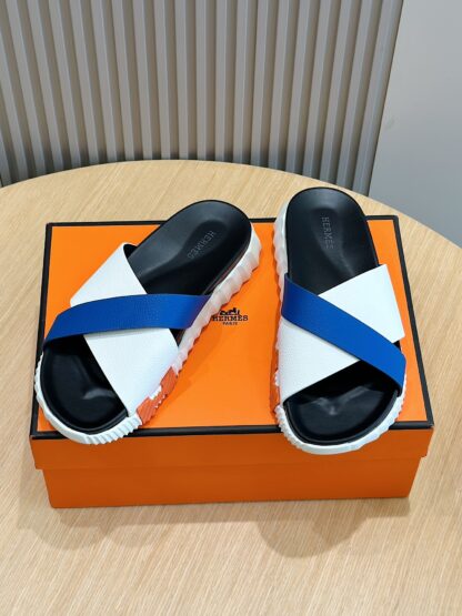 Hermès men's white and blue color matching cross ultra-light and comfortable slippers