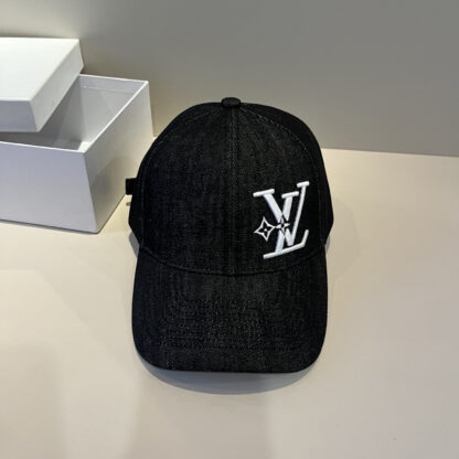 Louis Vuitton all-match baseball cap