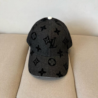 Louis Vuitton all-match baseball cap
