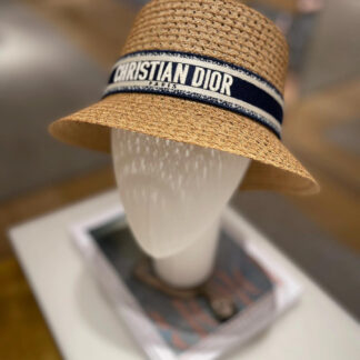 Dior embroidered logo wide brim design fashionable cool straw hat
